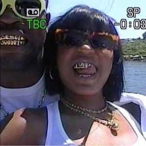 Meet your Posher, Maya